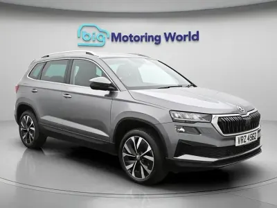 Second-hand Skoda Karoq SE L 150 CP (110 kW) 2024 Gri SUV