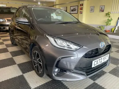 Usata Toyota Yaris Hybrid