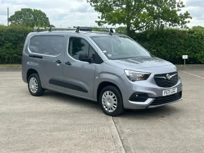 Used Vauxhall Combo Sportive 100 HP (73 kW) 2022 Grey MPV
