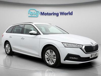 Used Skoda Octavia SE Technology 110 HP (80 kW) 2023 White Estate