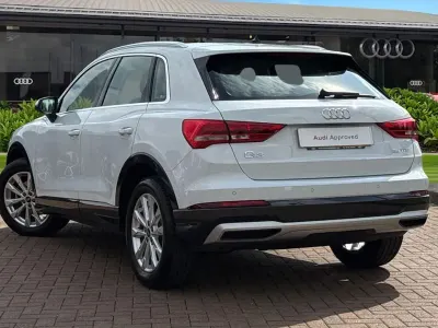 Używany Audi Q3 Sport 147 KM (108 kW) 2025 Biały SUV