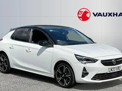 Used Vauxhall Corsa Ultimate 101 HP (74 kW) 2023 White Hatchback