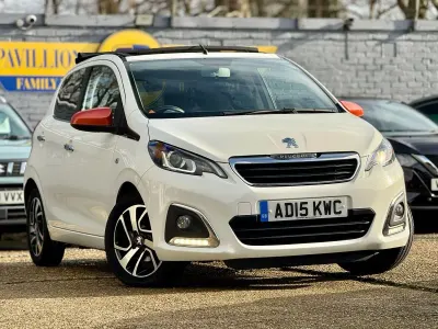 Used Peugeot 108 Roland Garros 82 HP (60 kW) 2015 White Hatchback