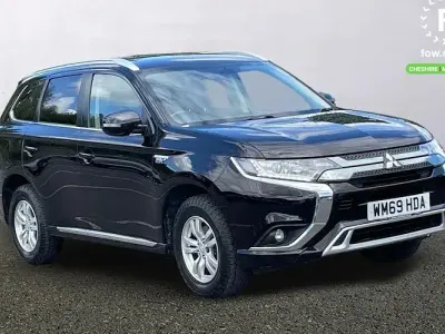 Used Mitsubishi Outlander P-HEV 224 HP (164 kW) 2020 Black Estate
