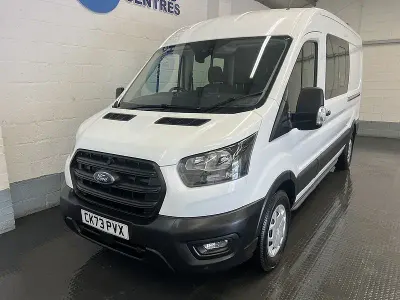 Usado Ford Transit Trend 2023 Blanco Familiar