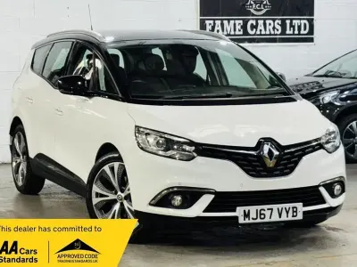 Used Renault Grand Scénic IV Dynamique 108 HP (79 kW) 2017 White/black MPV
