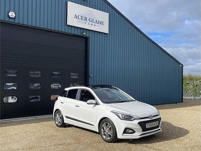White Used 2018 Hyundai i20 Premium SE Hatchback | £10,990 (Fair price)