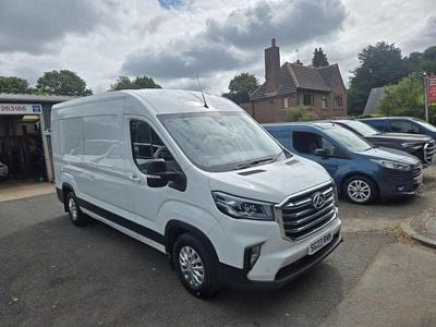Maxus V90