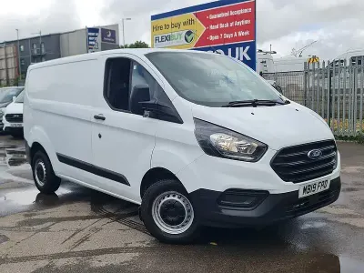 Used Ford Transit Custom Limited 130 HP (95 kW) 2018 White Van