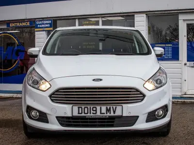 Begagnad Ford S-MAX