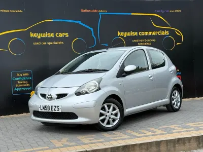 Used Toyota Aygo Platinum 67 HP (49 kW) 2008 Silver Hatchback