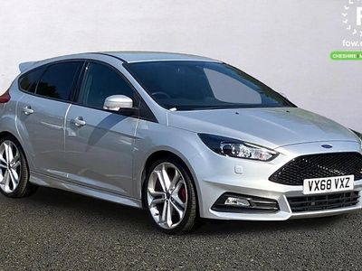 Used Ford Focus Style 185 HP (136 kW) 2017 Silver Hatchback