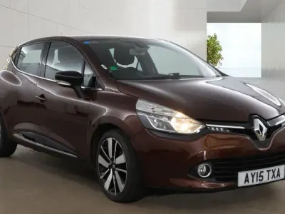 Begagnad Renault Clio IV Dynamique 90 HK (66 kW) 2015 Brun Halvkombi