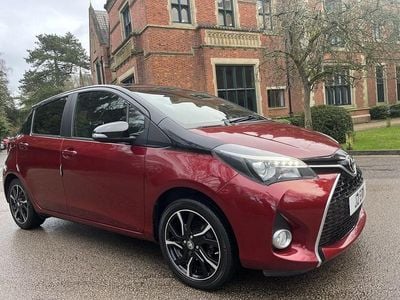 Used Toyota Yaris Design 2017 Red/black Hatchback