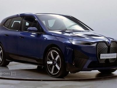 Usado BMW iX M Sport 239 kW (326 CV) 2025 Azul SUV