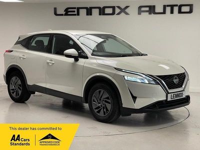 Used Nissan Qashqai Acenta Premium 158 HP (116 kW) 2022 White SUV
