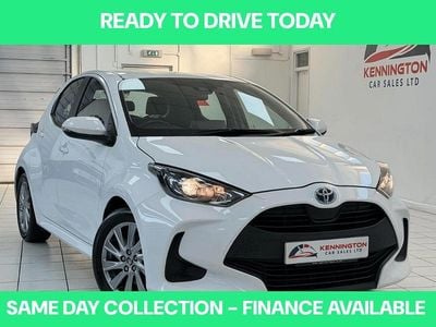 Used Toyota Yaris Hybrid 2022 White Hatchback
