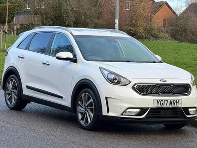 Used Kia Niro First Edition 139 HP (102 kW) 2017 White SUV