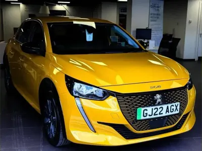 Used Peugeot e-208 Allure Premium 100 kW (136 HP) 2022 Yellow Hatchback