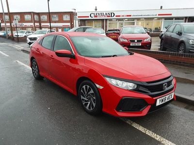 Red Used 2018 Honda Civic SE Hatchback | £10,450 (Good price)