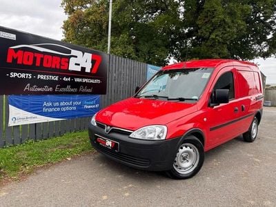 Red Used 2011 Vauxhall Combo Van | £4,995 (Expensive)