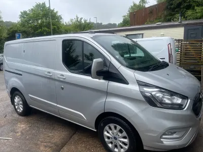 Used Ford Transit Custom Limited 130 HP (95 kW) 2022 Silver