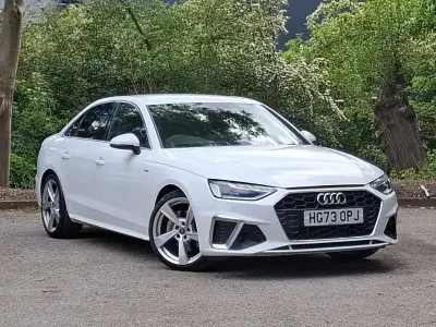Używany Audi A4 S-Line 204 KM (150 kW) 2023 Biały Sedan/Limuzyna