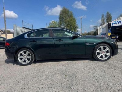 Used Jaguar XE Portfolio 180 HP (132 kW) 2015 Green Sedan