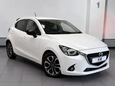 Used Mazda 2 Inclusive 90 HP (66 kW) 2016 White Hatchback