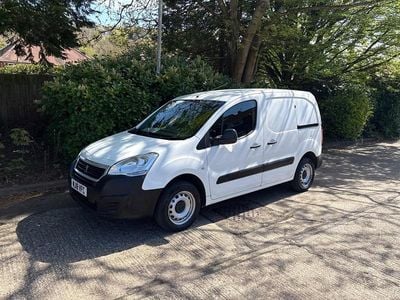 Used Peugeot Partner 98 HP (72 kW) 2018 White