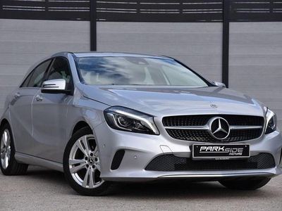 Begagnad Mercedes A180 Premium 109 HK (80 kW) 2018 Silver Halvkombi