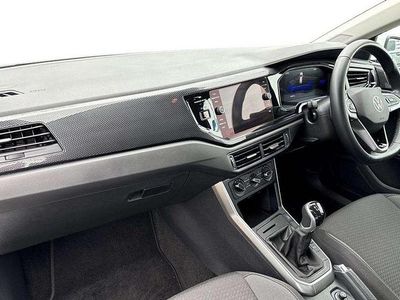 Used VW Polo Life 95 HP (69 kW) 2024 White Hatchback