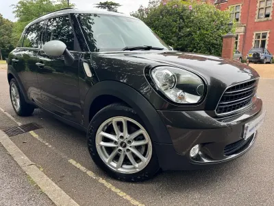 Used Mini Cooper D Countryman Business 112 HP (82 kW) 2015 Midnight grey metallic SUV