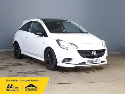 Used Vauxhall Corsa Edition 90 HP (66 kW) 2016 White Hatchback