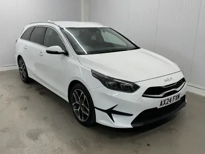 Używany Kia Ceed 2024 Biały Hatchback