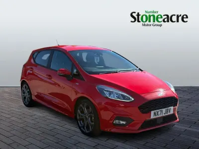 Używany Ford Fiesta ST-Line 125 KM (91 kW) 2021 Czerwony Hatchback