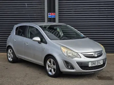 Second-hand Vauxhall Corsa 2011 Argintiu Hatchback