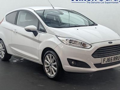 White Used 2015 Ford Fiesta Titanium Hatchback | £9,050 (Fair price)