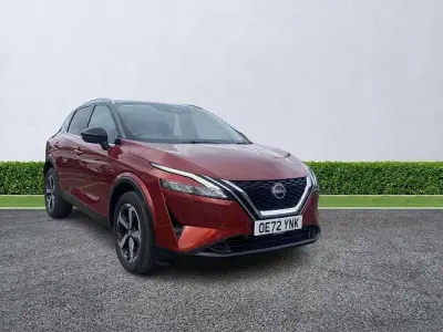 Used Nissan Qashqai N-Connecta 140 HP (102 kW) 2022 Red SUV