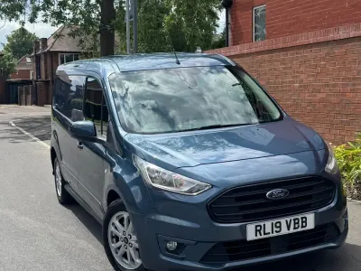Used Ford Transit Connect Limited 120 HP (88 kW) 2019 Blue MPV
