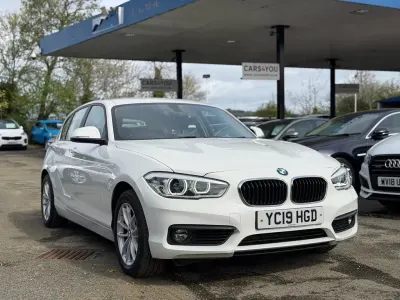 Usado BMW 118 Comfort Edition 136 HP (100 kW) 2019 Branco Citadino