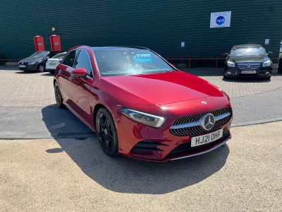 Usado Mercedes A250 AMG Line Premium Plus 224 HP (164 kW) 2021 Vermelho Citadino