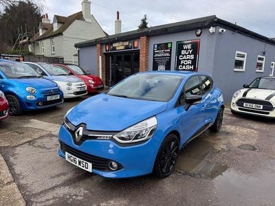 Used Renault Clio IV Dynamique 2016 Blue Hatchback