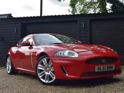 Używany Jaguar XKR 510 KM (375 kW) 2011 Czerwony Coupe