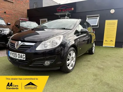 Used Vauxhall Corsa Design Edition 90 HP (66 kW) 2009 Black Hatchback
