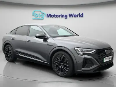 Usado Audi Q8 e-tron Black Edition 11 kW (15 HP) 2024 SUV