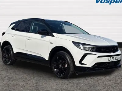 Used Vauxhall Grandland X 130 HP (95 kW) 2023 White SUV