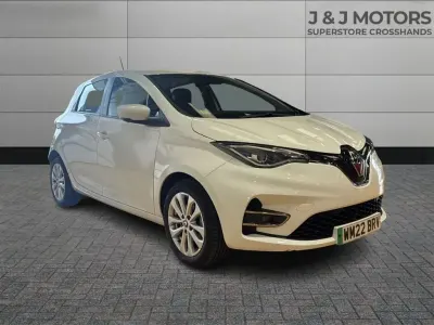Used Renault Zoe SE 80 kW (109 HP) 2022 White Hatchback