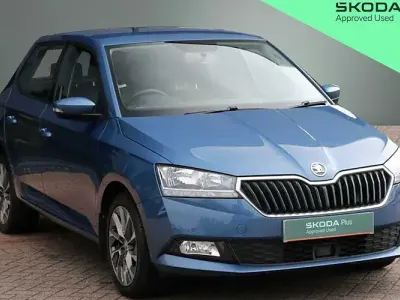 Used Skoda Fabia SE Drive 95 HP (69 kW) 2021 Titan blue metallic Hatchback