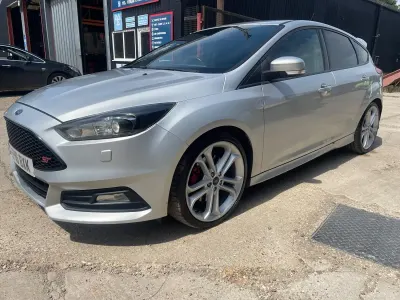 Used Ford Focus ST 250 HP (183 kW) 2016 Silver Hatchback